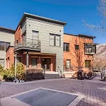 Obermeyer Place Unit 102 Park, Expansive Luxury Condo Walking Distance To Gondola & Restaurants