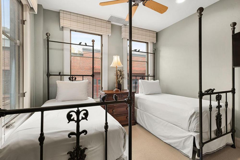 Casa de férias Obermeyer Place Unit 102 Park, Expansive Luxury Walking Distance To Gondola & Restaurants Aspen